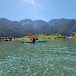 Meet your Posher, Crystal